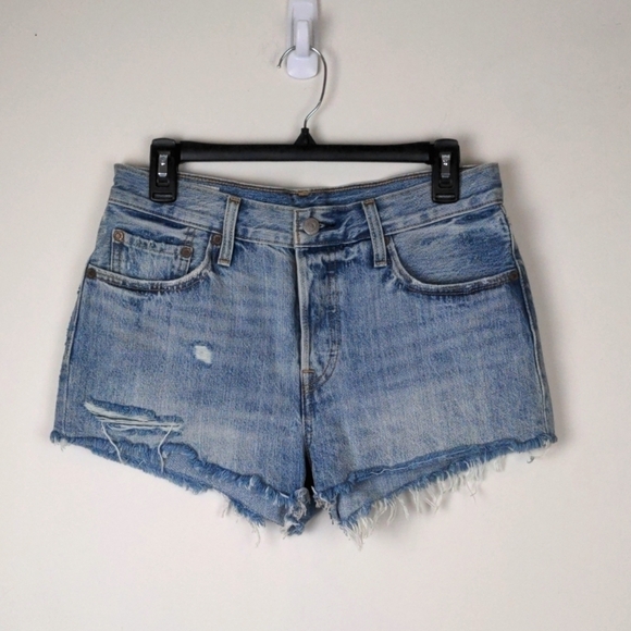 Levi's 501 cutoff distressed jean denim short - Picture 4 of 12